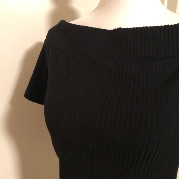 Aritzia Wilfred Tournesol Off the Shoulder Black Shirt - Picture 5 of 6